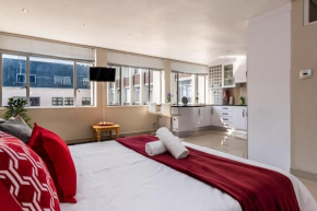 Bright Spacious Apartment in KeeromCity Gem